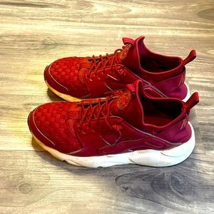 Nike huarache special edition “x’s”